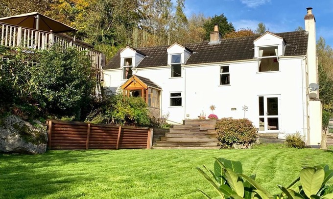 Redbrook Cottage | Idyllic Country Cottage with Breathtaking River Wye Views