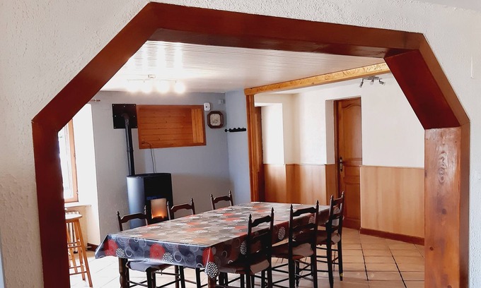Puy-Laveze House | Charming Country House Retreat in Scenic Auvergne