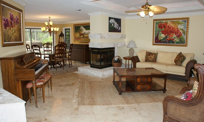 Hunt Club Bed & Breakfast | Guest Rated 10/10: Country Garden Room with Pool & Kitchen
