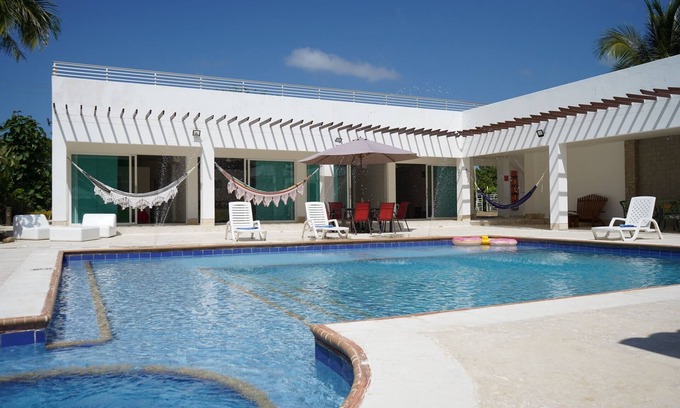 Cartagena Cottage | Quaint Villa Katia: Ocean View Retreat Near Cartagena