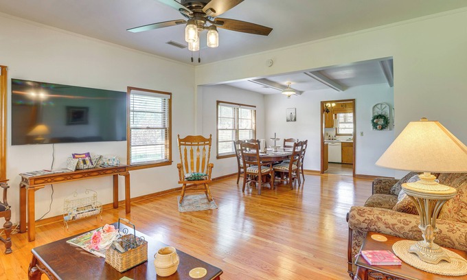 Lineville House | Country Home Near Lake Wedowee: Patio & Fire Pit!