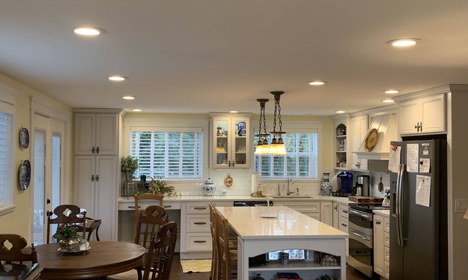 Saginaw House | Country Home: 10/10 Rated with Oceanfront Amenities