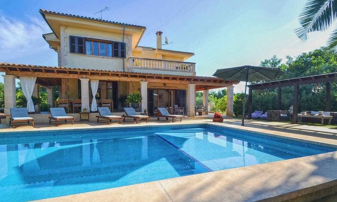Sa Cabaneta House | Inviting Country House near Palma with Private Pool