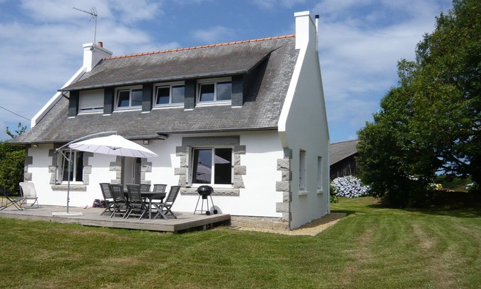 Trelevern House | Enchanting Country House Near the Ocean with Spa & Kitchen
