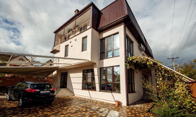 Praskoveyevka House | Discover Country House Albatros: Perfect Getaway with Pool