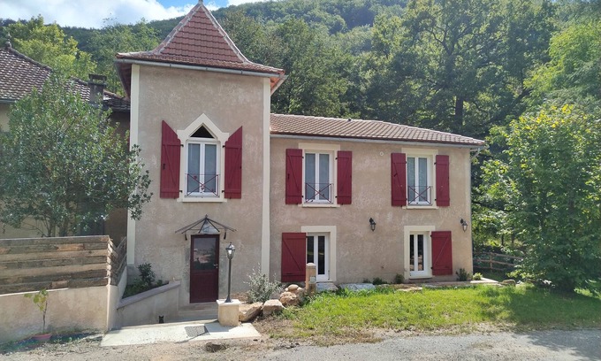 Saint-Paul-de-Vern House | Country house by the river, swimming and fishing Pets welcome