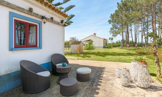 Cabeco de Aguia Villa | Country House 'Casa Do Pinhal' with Sea View, Private Pool and Wi-Fi