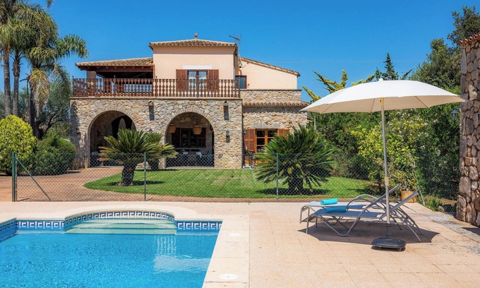 Arta Villa | Relaxing Country House 'Es Voltor' with Mountain Views & Pool