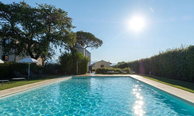 Cavriglia Other | Cozy Country House in Cavriglia with Pool & Breakfast