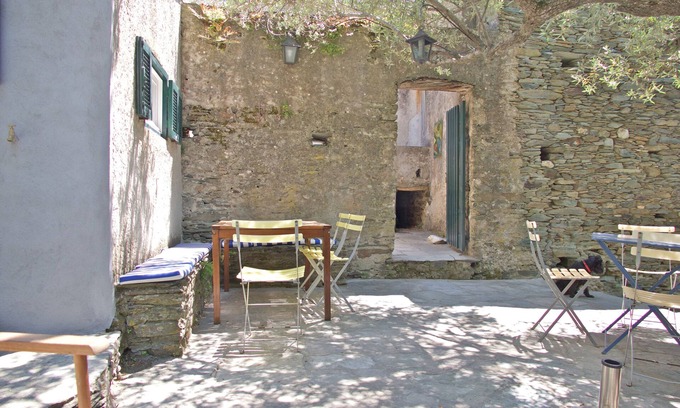 Morsiglia House | Ideal Country House Rental in Morsiglia Cap Corse for 10