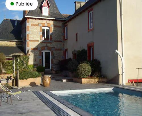 La Chapelle-Blanche Villa | country house with pool