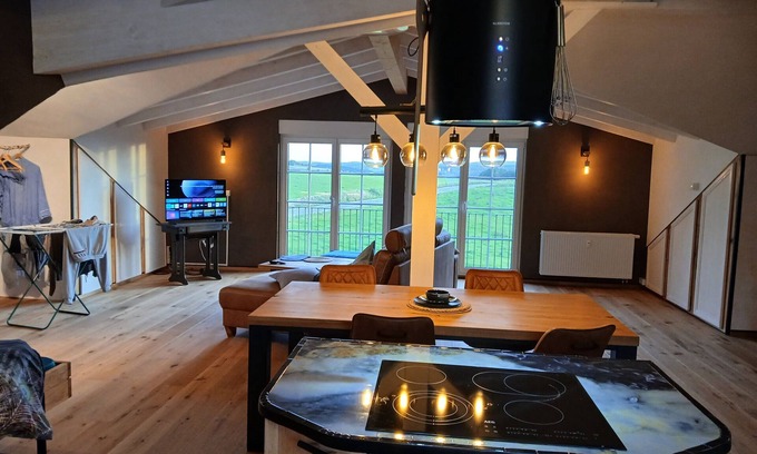 Buch Cottage | Country House 'Hof Sorgenfrei' with Mountain View, Wi-Fi and Air Conditioning