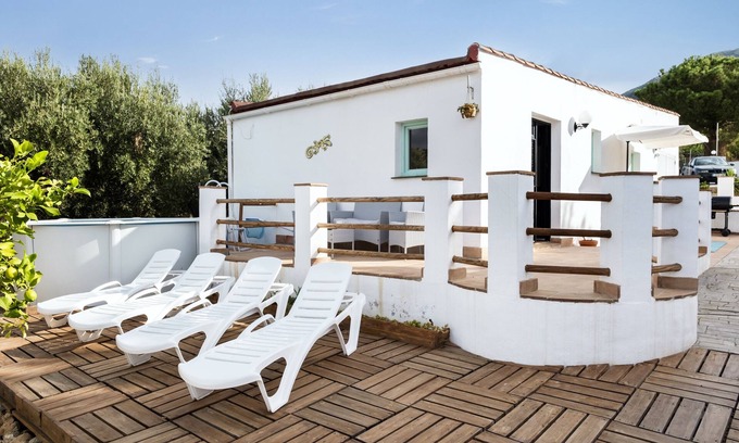 Alcaucin Villa | Country House 'La Casita Del Limoncito' with Private Pool, Private Terrace and Wi-Fi