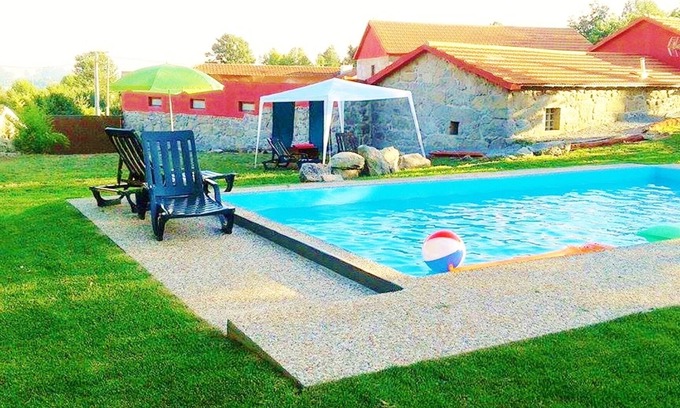 Felgueiras Cottage | Relaxing Country House Near Oporto with Pool & Spa