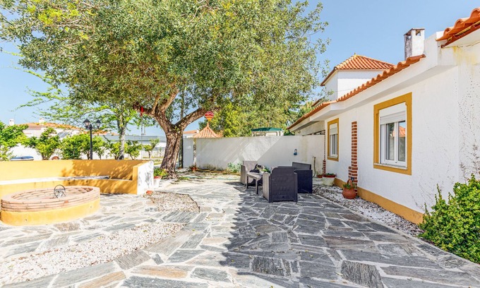 Sao Simao Villa | Idyllic Country House "O Mundo Da Lua - Casa Este" Retreat