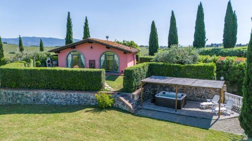 Cerreto Guidi House | Idyllic Country House Oasi Verde with Pool near Florence