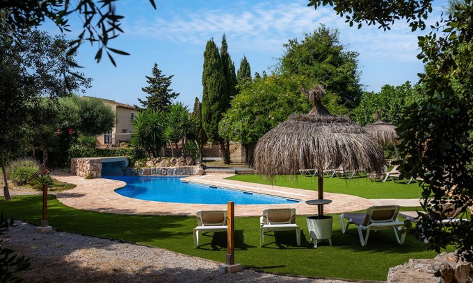 Capdepera Villa | Relax at Country House 'Son Favar Capdepera' with Pool