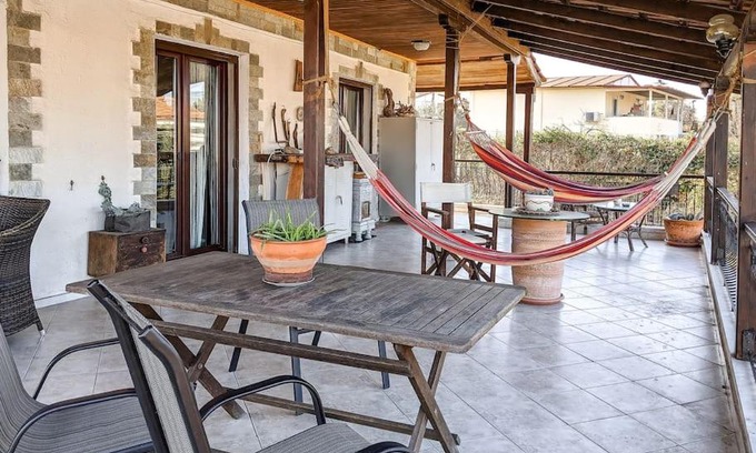Neoi Epivates House | Relaxing Country House Near the Beach - Rated 9.5/10!