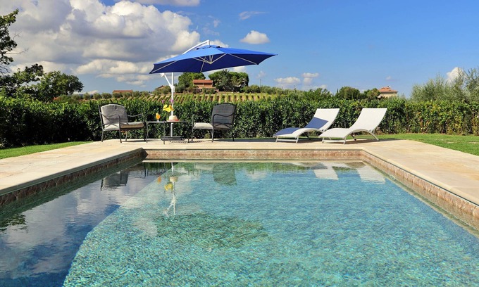 San Gimignano City Centre House | Picturesque Country House with Spa and Pool Near San Gimignano