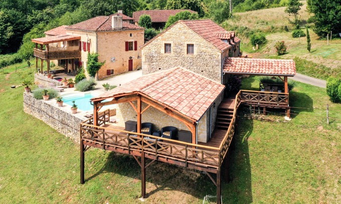 Montcabrier House | Scenic Country House with Private Pool & Kid-Friendly Amenities