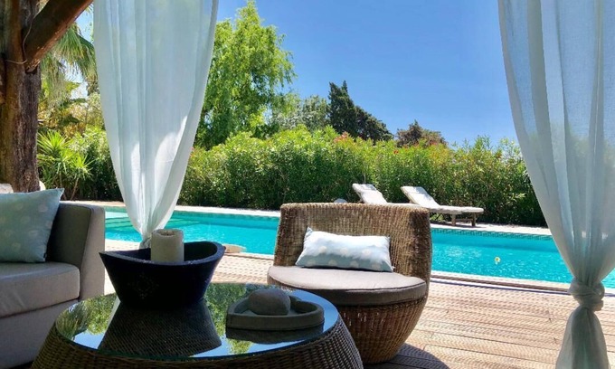 Ouveillan House | Tranquil Country House with Pool and Ocean View for 8