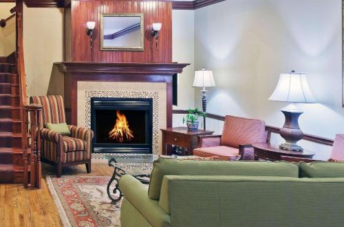 Tulsa Hotel | Ideal Country Inn & Suites with Breakfast in Tulsa, OK