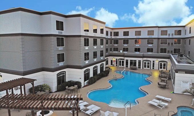 Port Canaveral Hotel | Experience Oceanfront Comfort at Country Inn & Suites