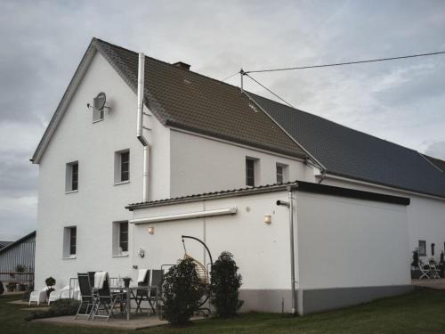 Dahlem House | Country love -Holiday on the horse farm-