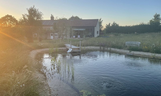 Babcary House | Relax in a Country Retreat with Natural Swimming Pond