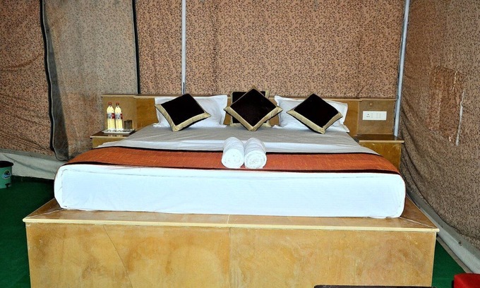 Sam Other | Relax at Country Side Resort Jaisalmer with Pool & Dining