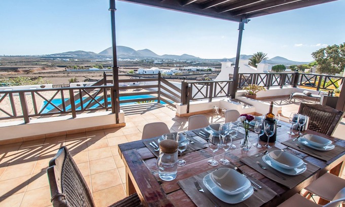 Tao Villa | Country Villa Tigot: Breathtaking Views & Inviting Amenities