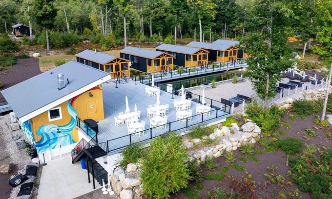 North Sebago Cottage | Couples Cottage Limit 4 1 Bedroom Cottage