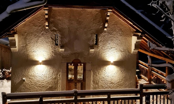 La Cote-d'Arbroz Ski Chalet | Romantic Retreat with Spectacular Views Near Morzine
