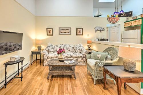Frankfort Apartment | Cozy Couples Retreat Near Lakes, Trails & Downtown