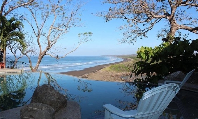 Nosara House | Idyllic Couples Hideaway with Breathtaking Beach Views
