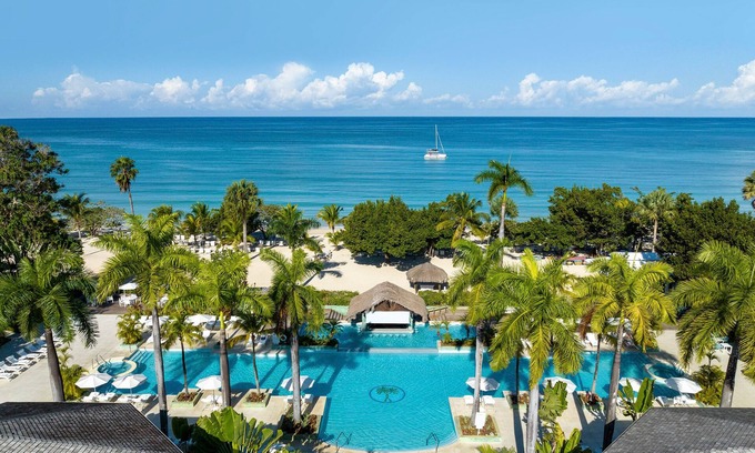 Orange Bay Hotel | Romantic Getaway at Couples Negril All Inclusive Resort