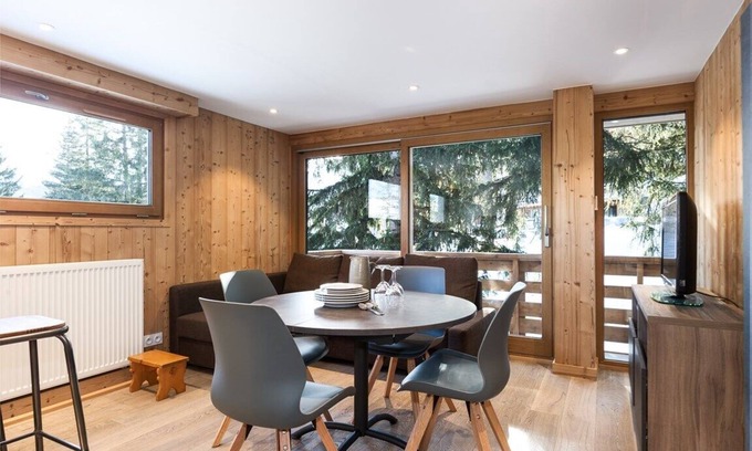 Courchevel Apartment | Cozy Retreat in Courchevel 1850 - Perfect for Families