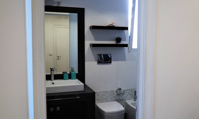 Camilluccia Apartment | Cozy Courmayeur Suite Apartment with Spa and Breakfast