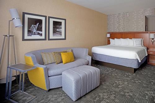 Aberdeen Hotel | Discover Courtyard Aberdeen Near Ripken Stadium & Family Amenities