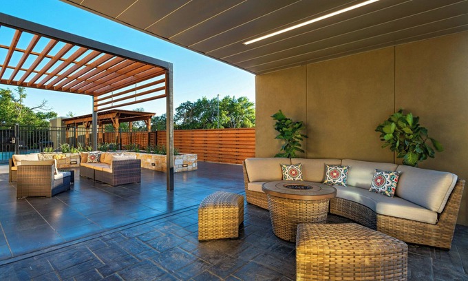 Dripping Springs Hotel | Discover Courtyard By Marriott Austin Dripping Springs: 9.4/10