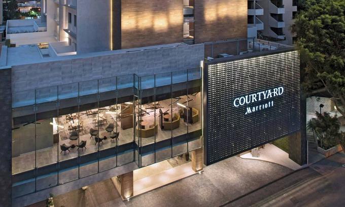 Zona 10 Hotel | Discover Courtyard by Marriott Guatemala City – Guest Rated 9.2