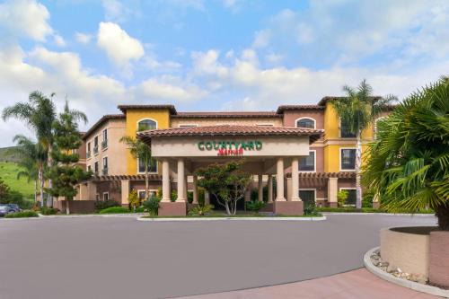 San Luis Obispo Hotel | Relax at Courtyard by Marriott San Luis Obispo Hotel