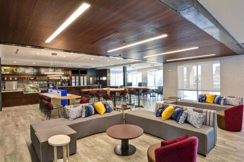Central Islip Hotel | Discover Comfort at Courtyard by Marriott Long Island Islip