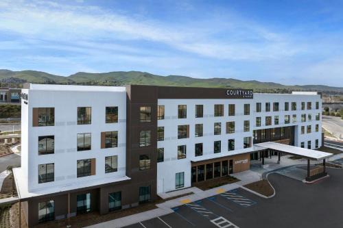 Pittsburg Hotel | Discover the Courtyard by Marriott Antioch Pittsburg