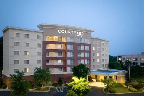 Duluth Hotel | Relax at Courtyard by Marriott Atlanta NE/Duluth Sugarloaf