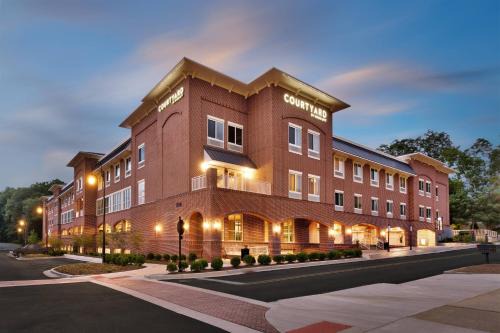 Duluth Hotel | Discover Courtyard by Marriott Atlanta Duluth Downtown