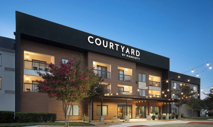 Round Rock Hotel | Eco-Friendly Courtyard by Marriott in Round Rock, TX