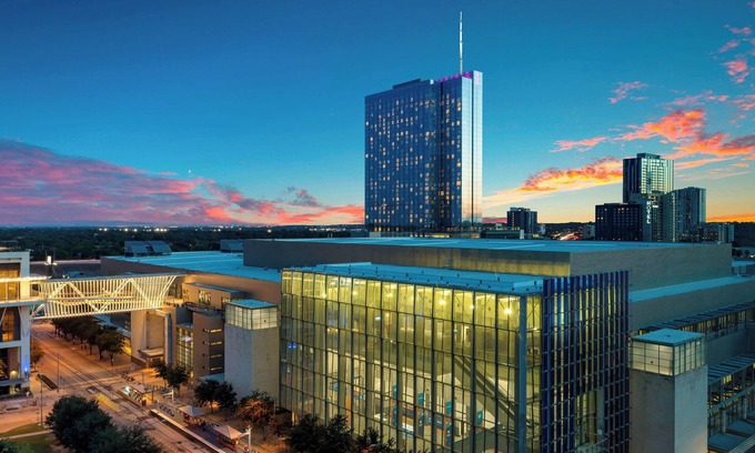 Waller Creek District Hotel | Discover Courtyard by Marriott Austin Downtown: Rated 8.6/10