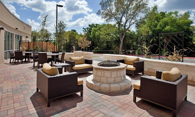 McNeil Hotel | Inviting Courtyard by Marriott Austin with Pool and Spa