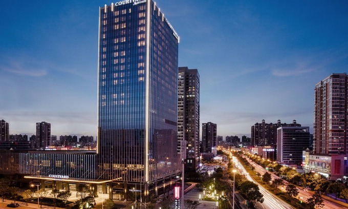 Tian Xin Hotel | Highly Rated Courtyard by Marriott Changsha South Awaits